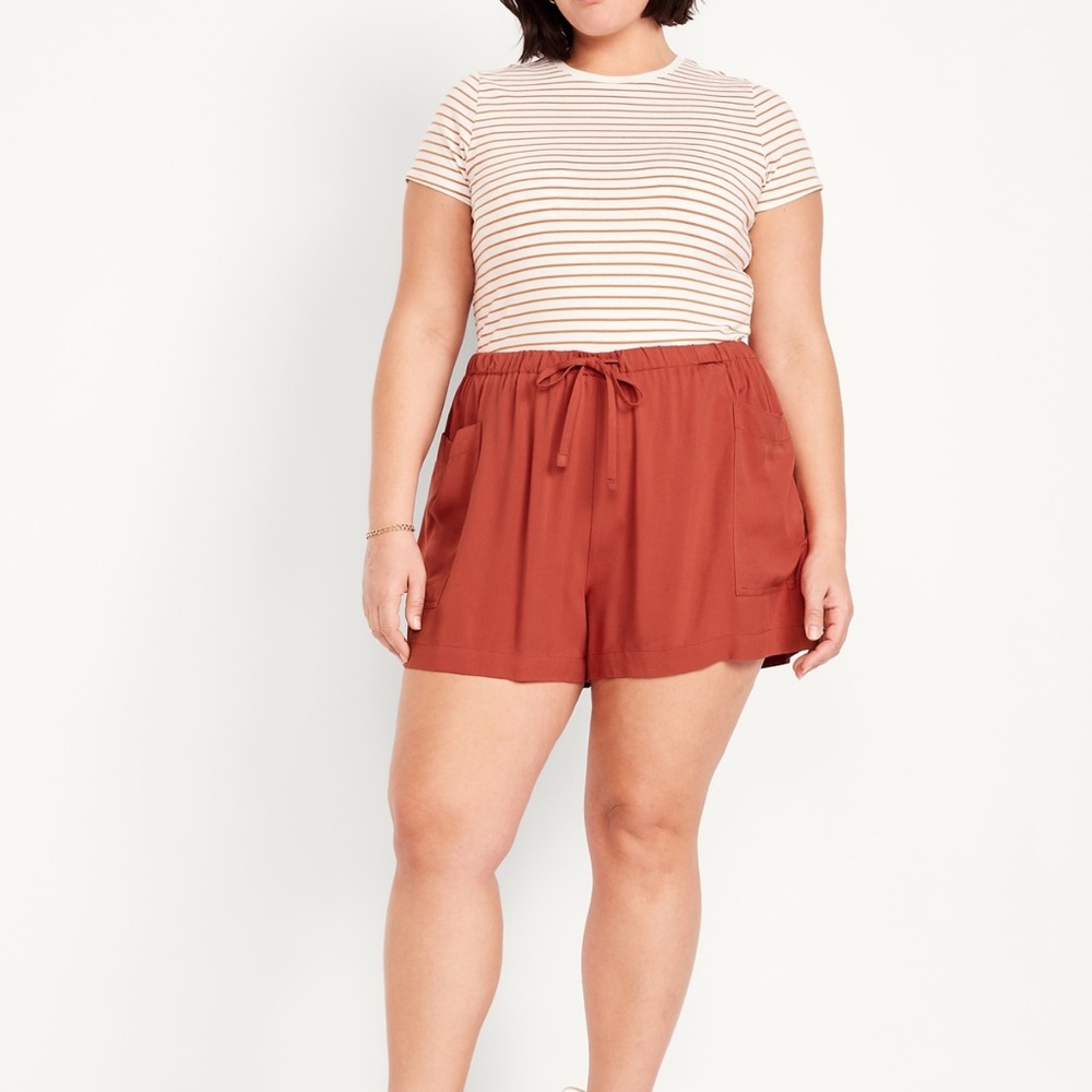 Women's Rust Drawstring Shorts - Picture 3 of 3